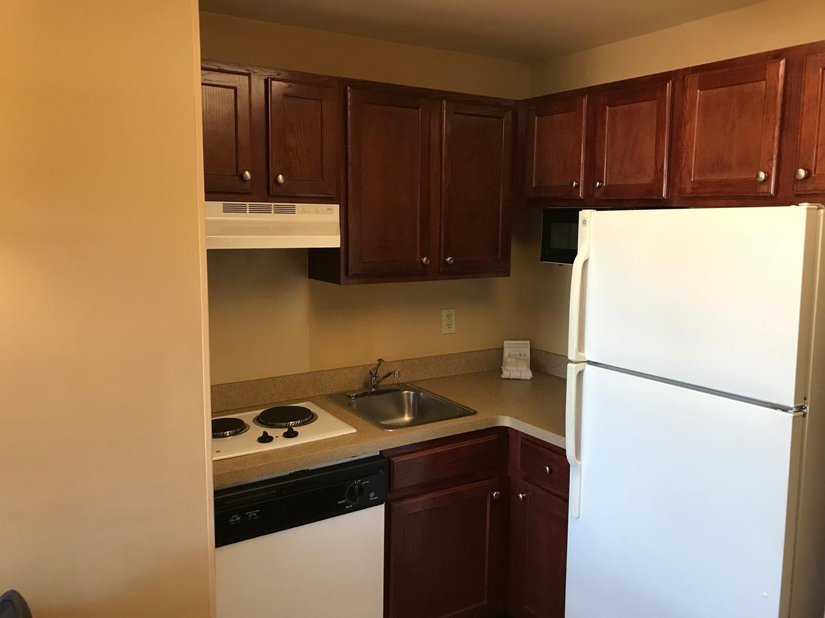 Extended Stay America Suites - Detroit - Auburn Hills - Featherstone Rd Екстериор снимка