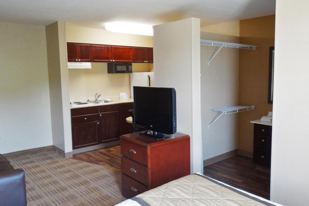 Extended Stay America Suites - Detroit - Auburn Hills - Featherstone Rd Екстериор снимка